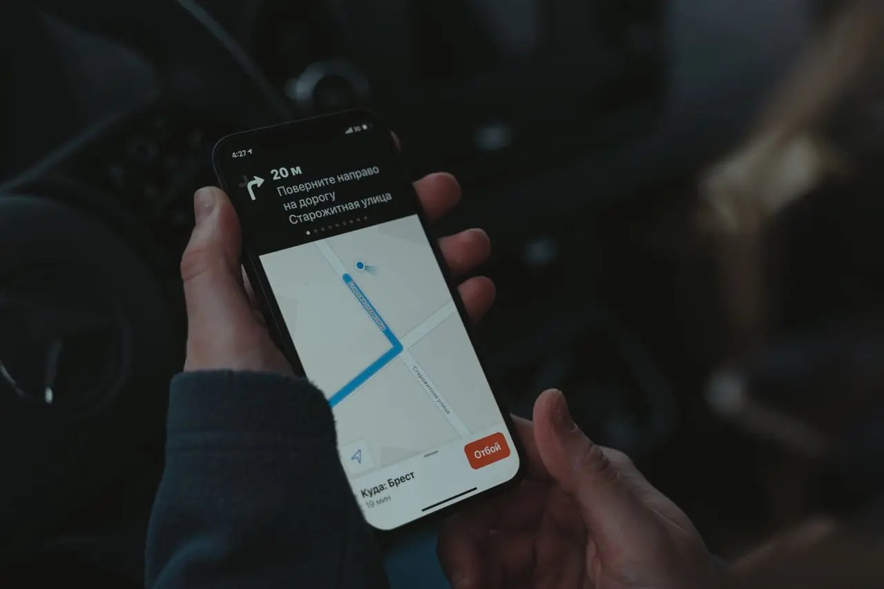 Dynamic Pricing Module: Automated Calculation by Distance, Season, and Vehicle Tier